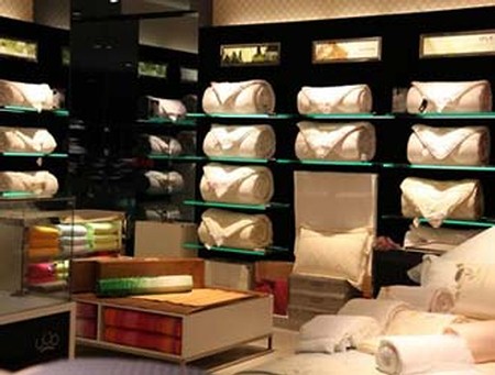 圣富莱家纺让加盟商开开心心创业